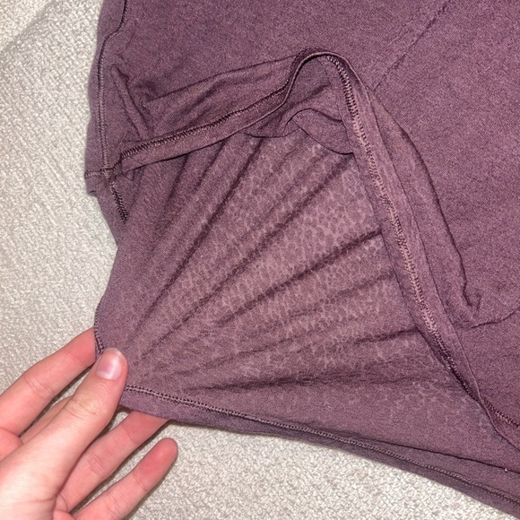 maroon workout top - Picture 3 of 4